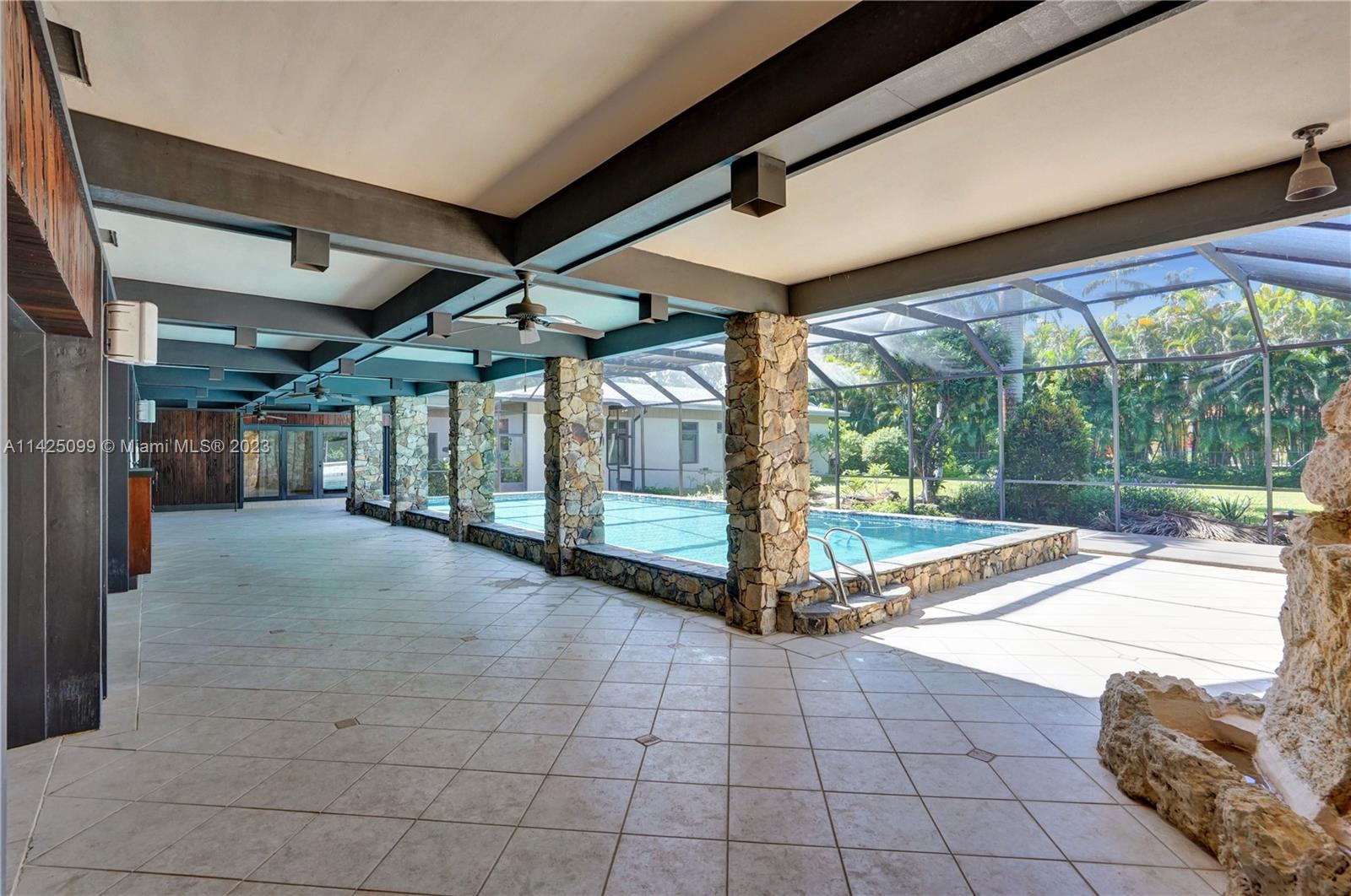 RIDGELINE ESTATES - Residential