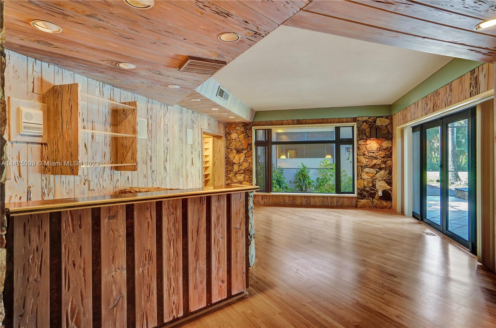 RIDGELINE ESTATES - Residential