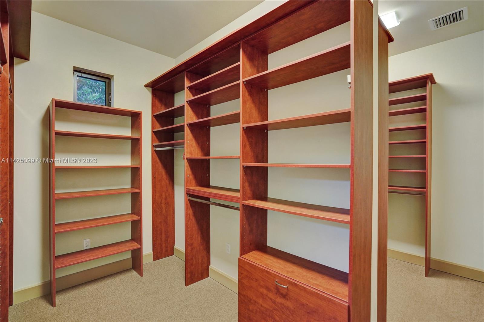 RIDGELINE ESTATES - Residential