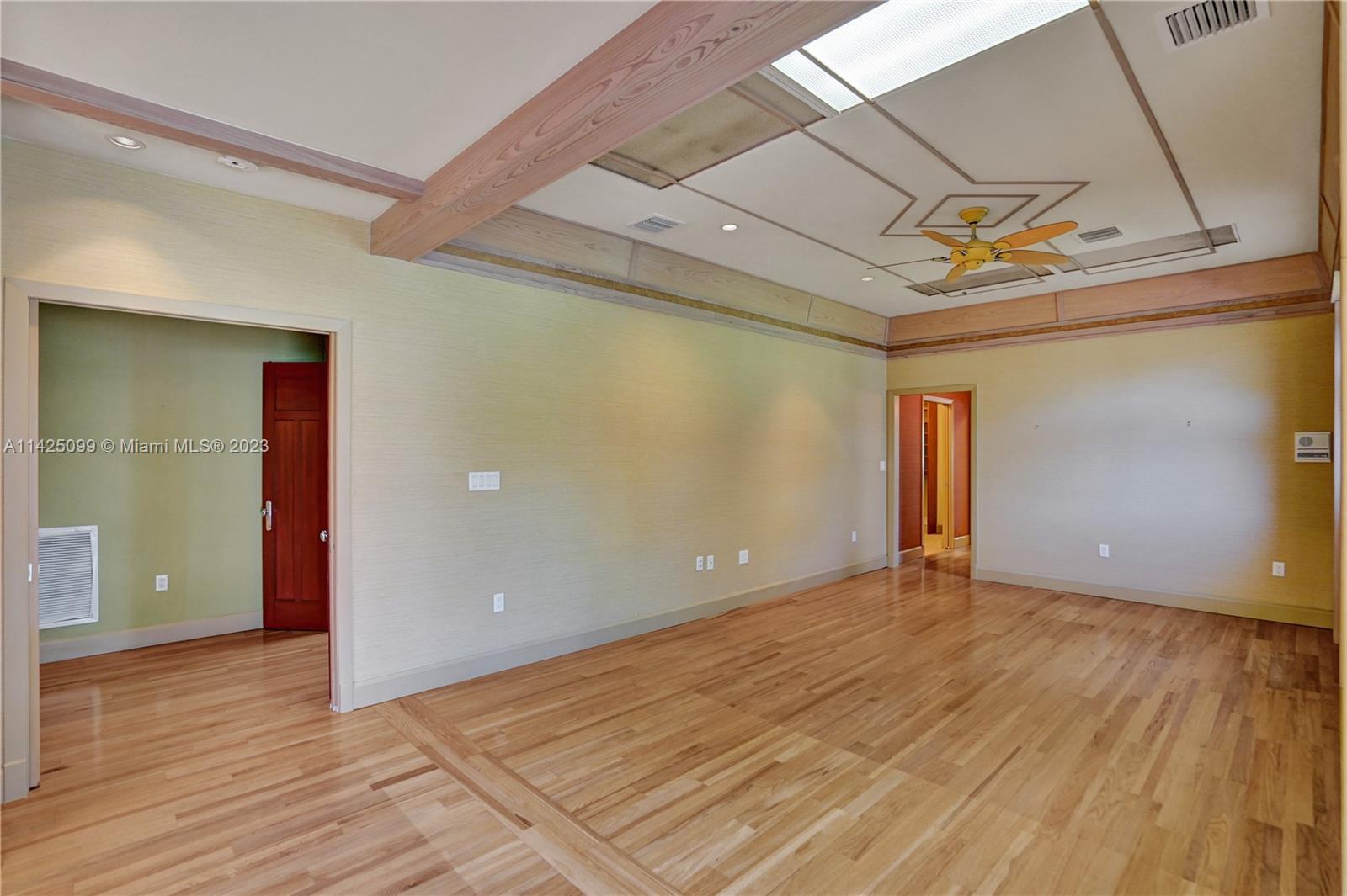 RIDGELINE ESTATES - Residential