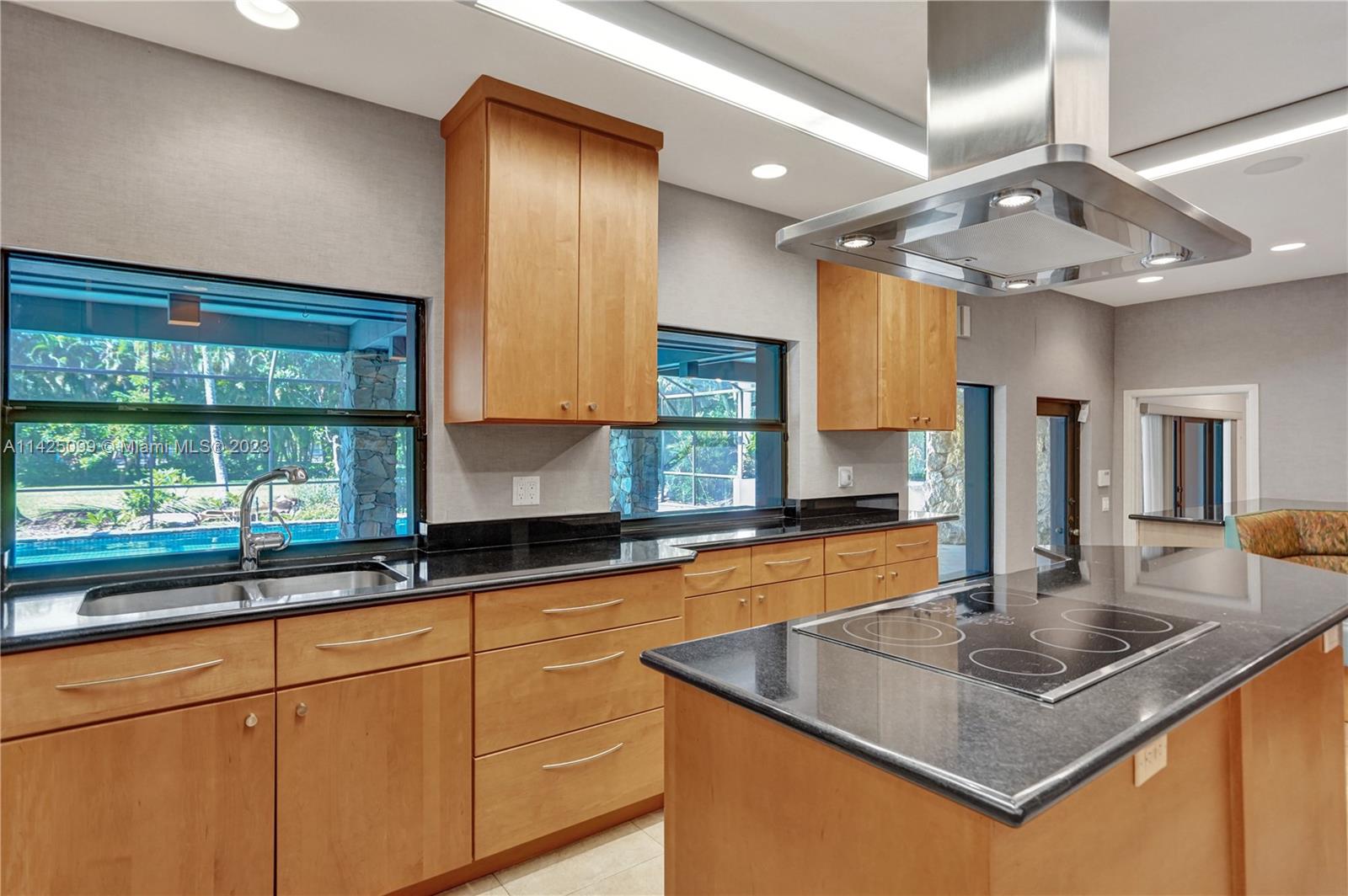 RIDGELINE ESTATES - Residential