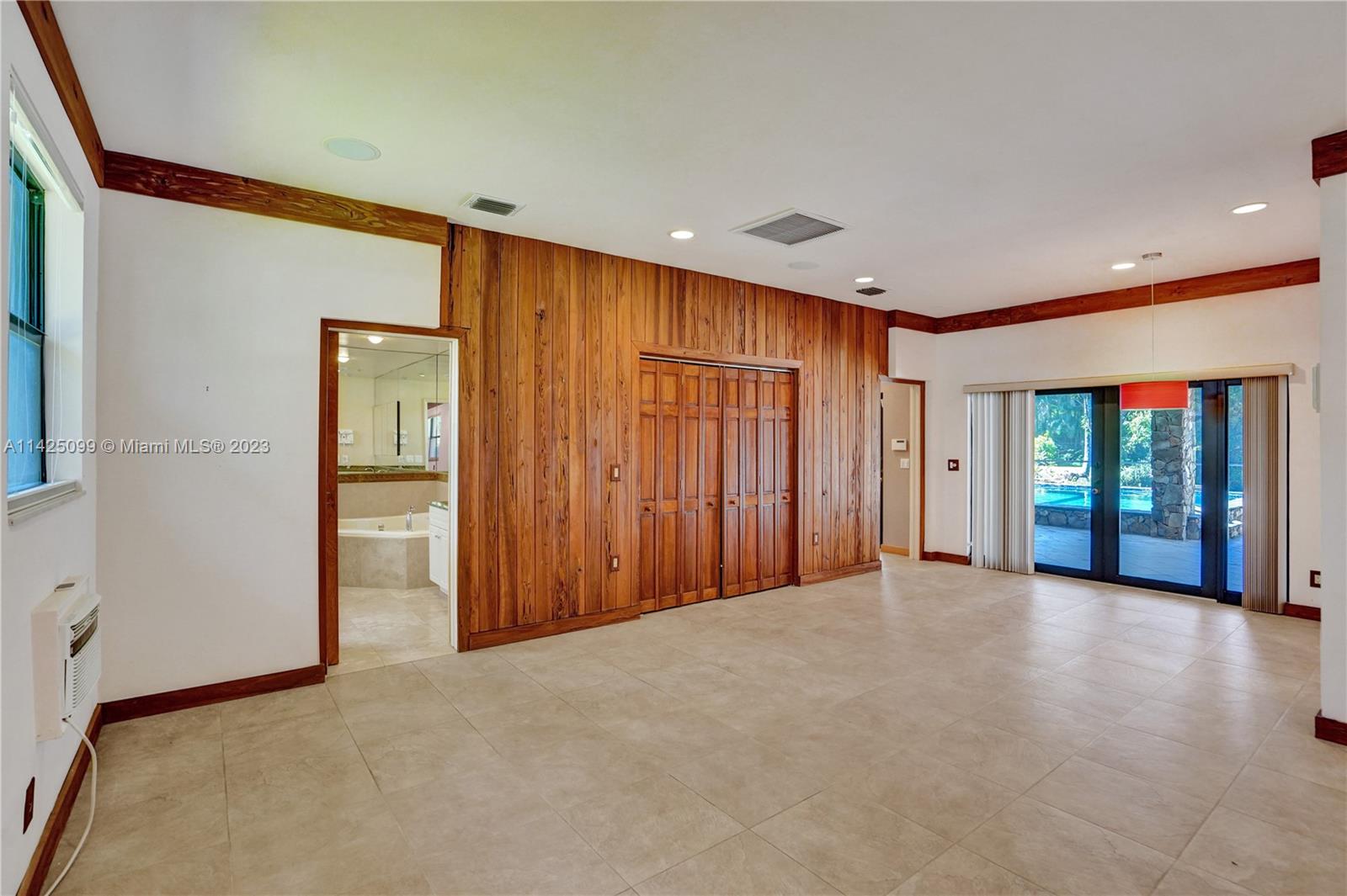 RIDGELINE ESTATES - Residential