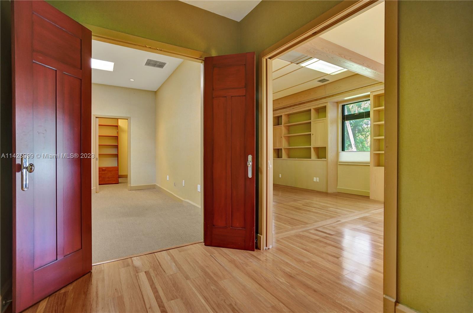 RIDGELINE ESTATES - Residential