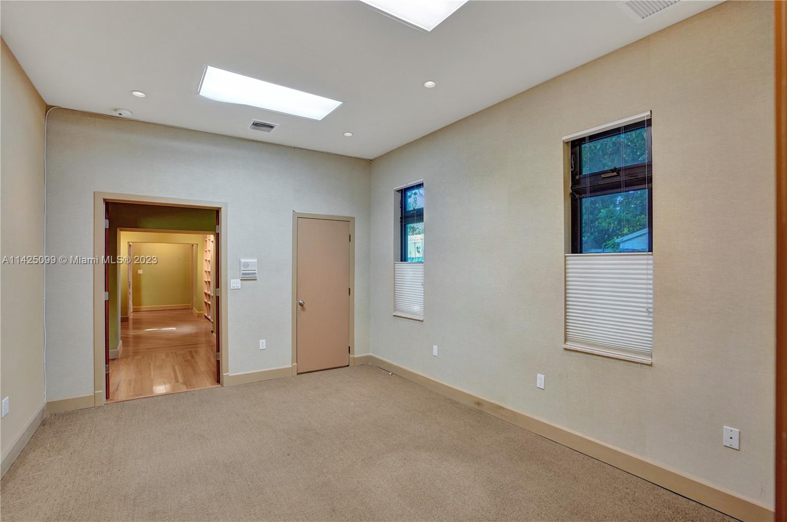 RIDGELINE ESTATES - Residential