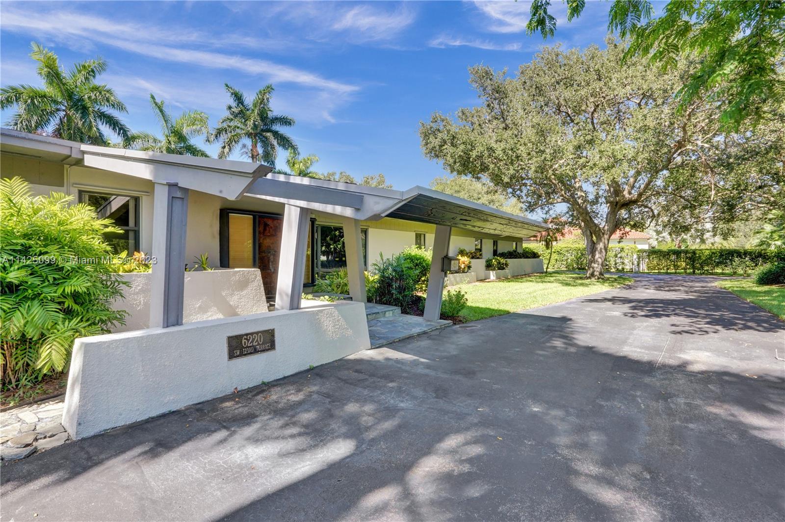 RIDGELINE ESTATES - Residential