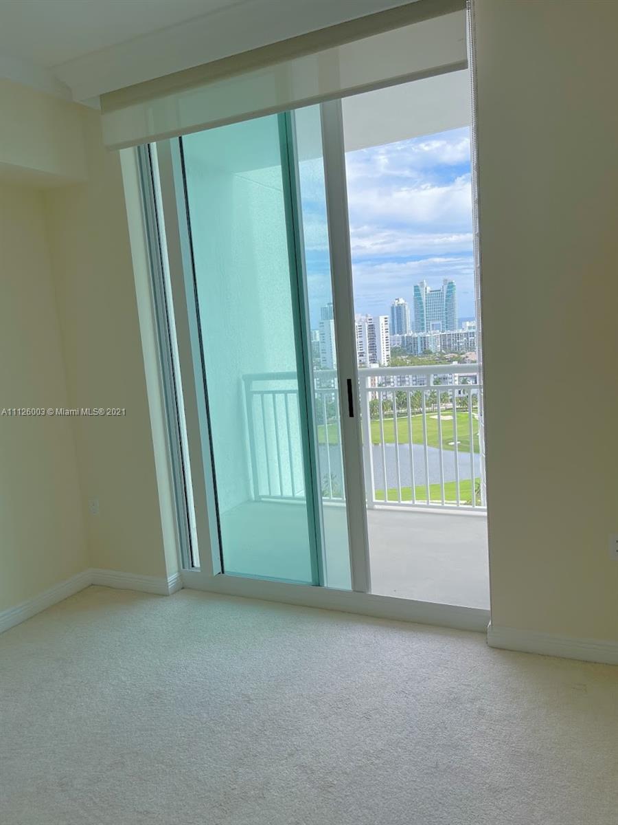 DUO CONDO WEST - Residential Lease