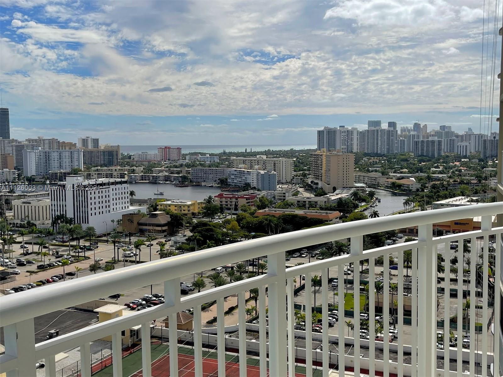 DUO CONDO WEST - Residential Lease