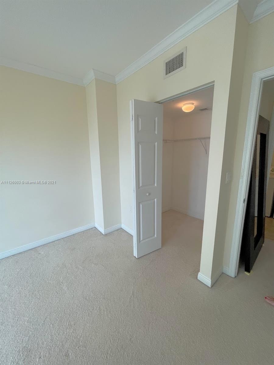 DUO CONDO WEST - Residential Lease