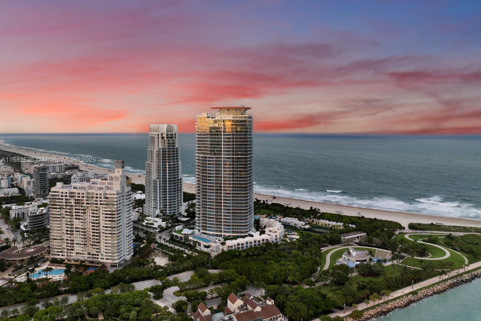 CONTINUUM ON SOUTH BEACH - Residential
