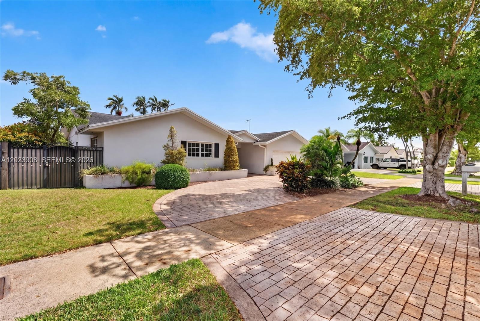 CARAVEL COUNTRY - Residential