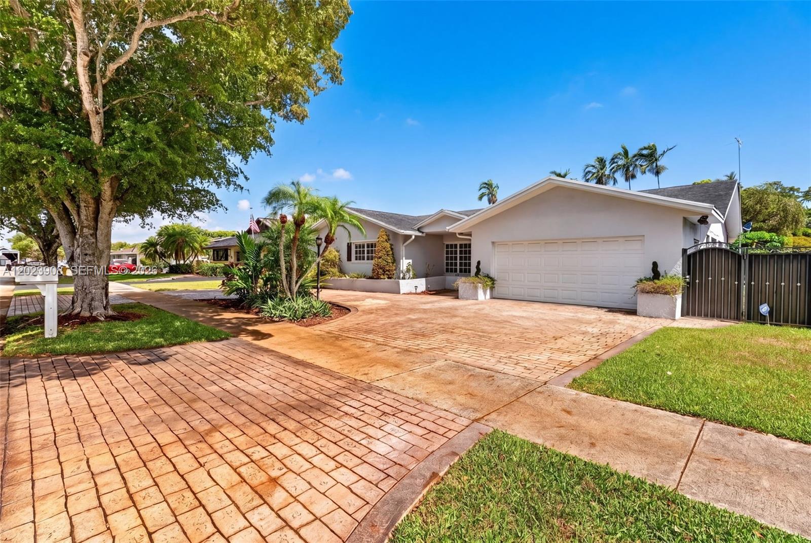 CARAVEL COUNTRY - Residential