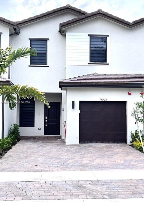 15903 SW 2ND PL 15903 Pembroke Pines FL 33027