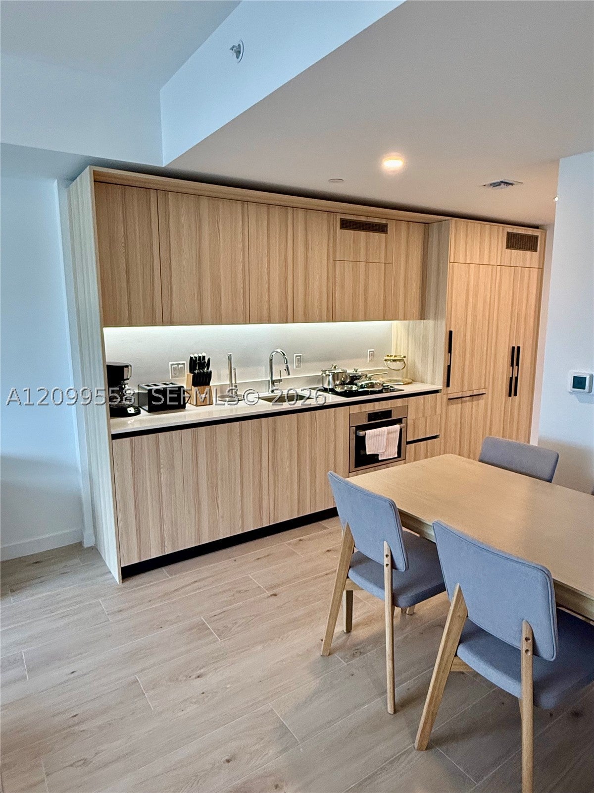 225 N Miami Ave 3406