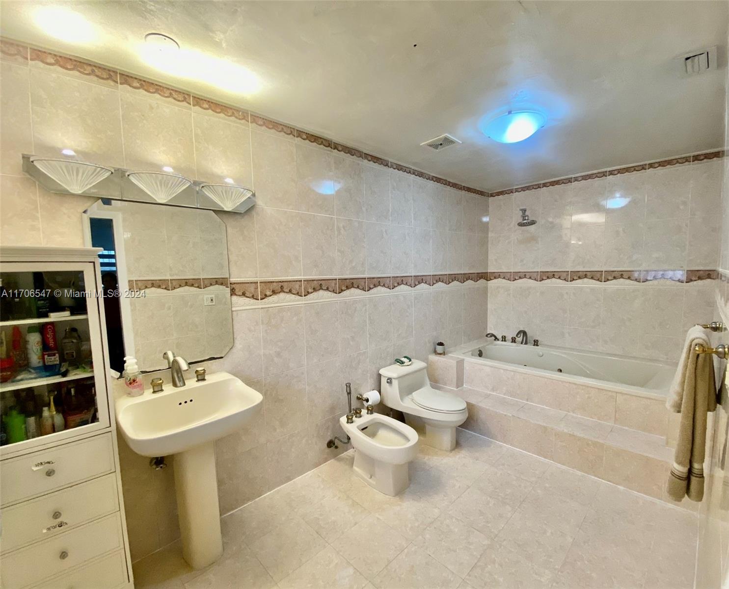 WEST GARDEN SUB 1ST ADDN - Residential