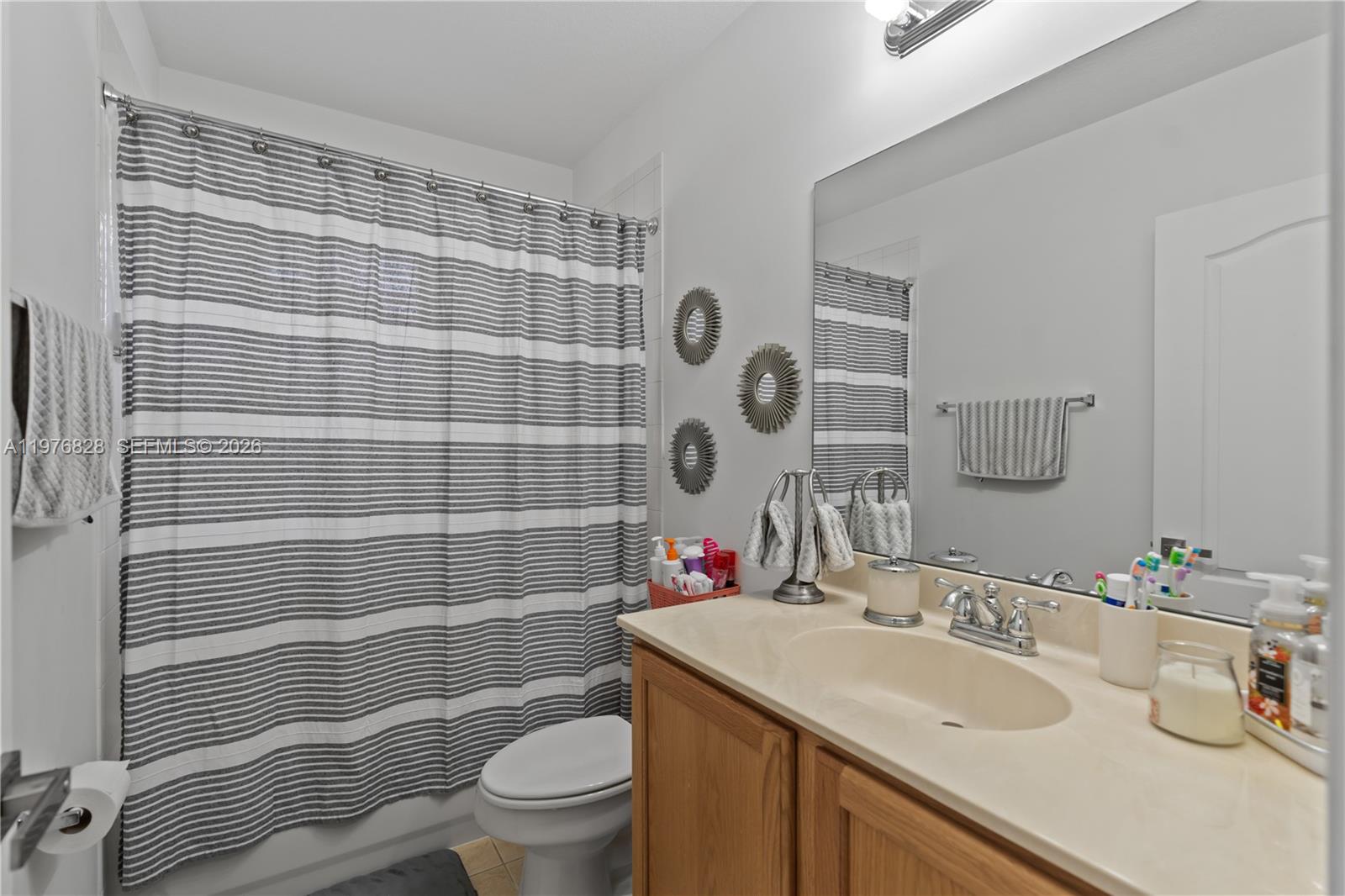 VERONA PALMS - Residential