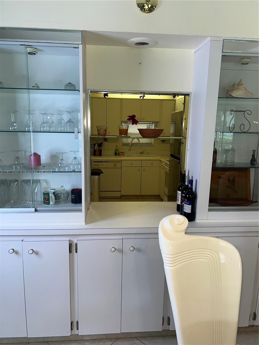 HOLLYBROOK GOLF AND - Residential