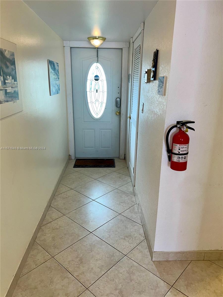 HOLLYBROOK GOLF AND - Residential