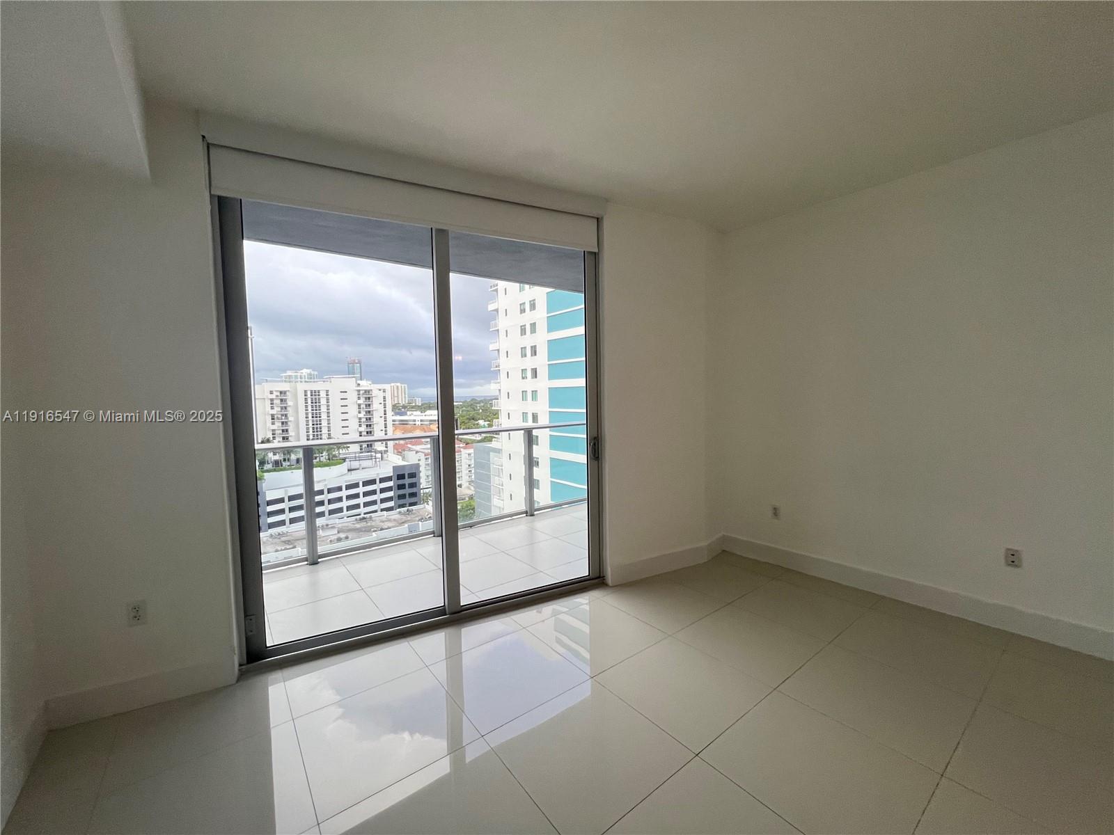 1010 SW 2nd Ave 1610