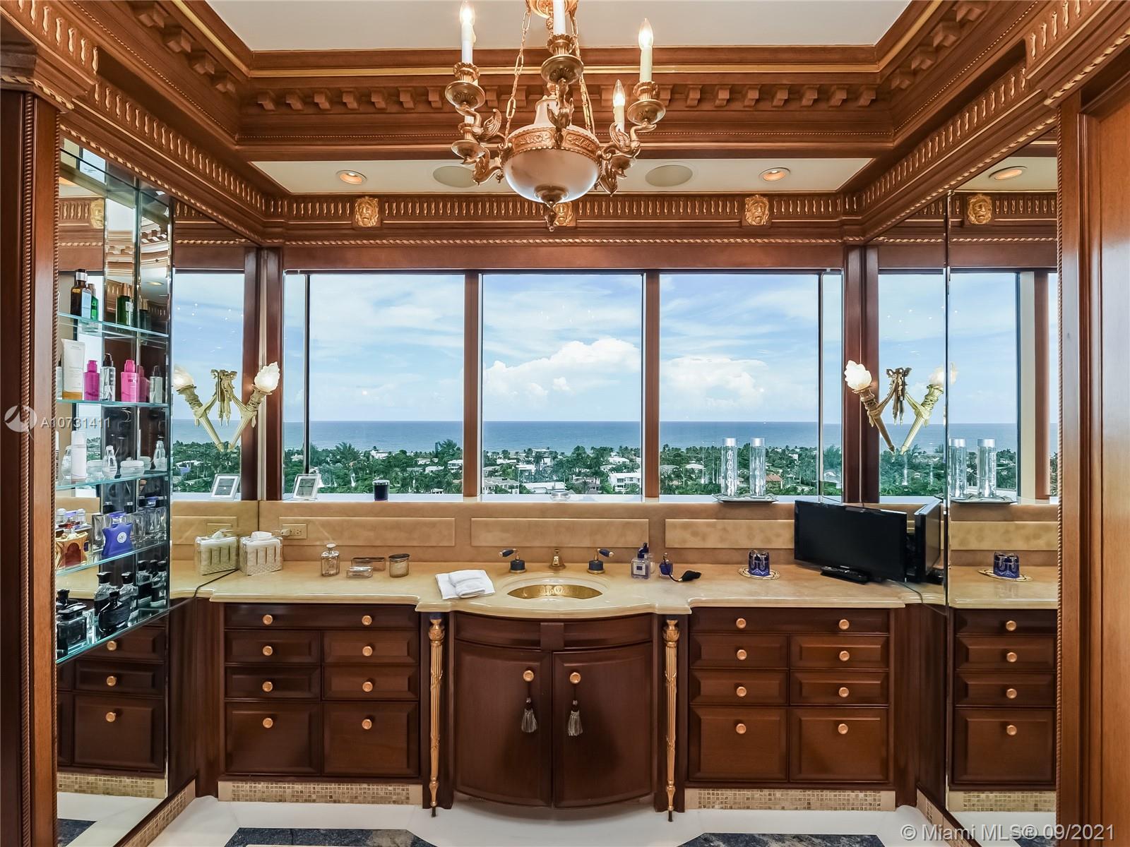 BELLA VISTA MID RISE NORTH - Residential