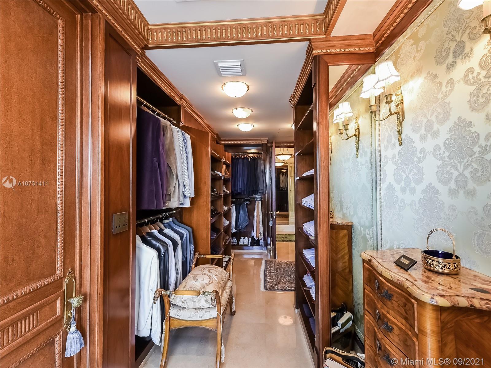 BELLA VISTA MID RISE NORTH - Residential