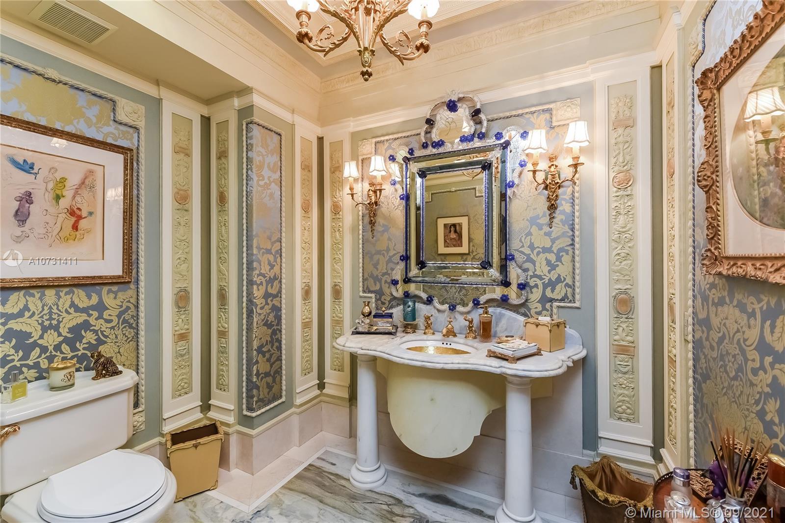 BELLA VISTA MID RISE NORTH - Residential