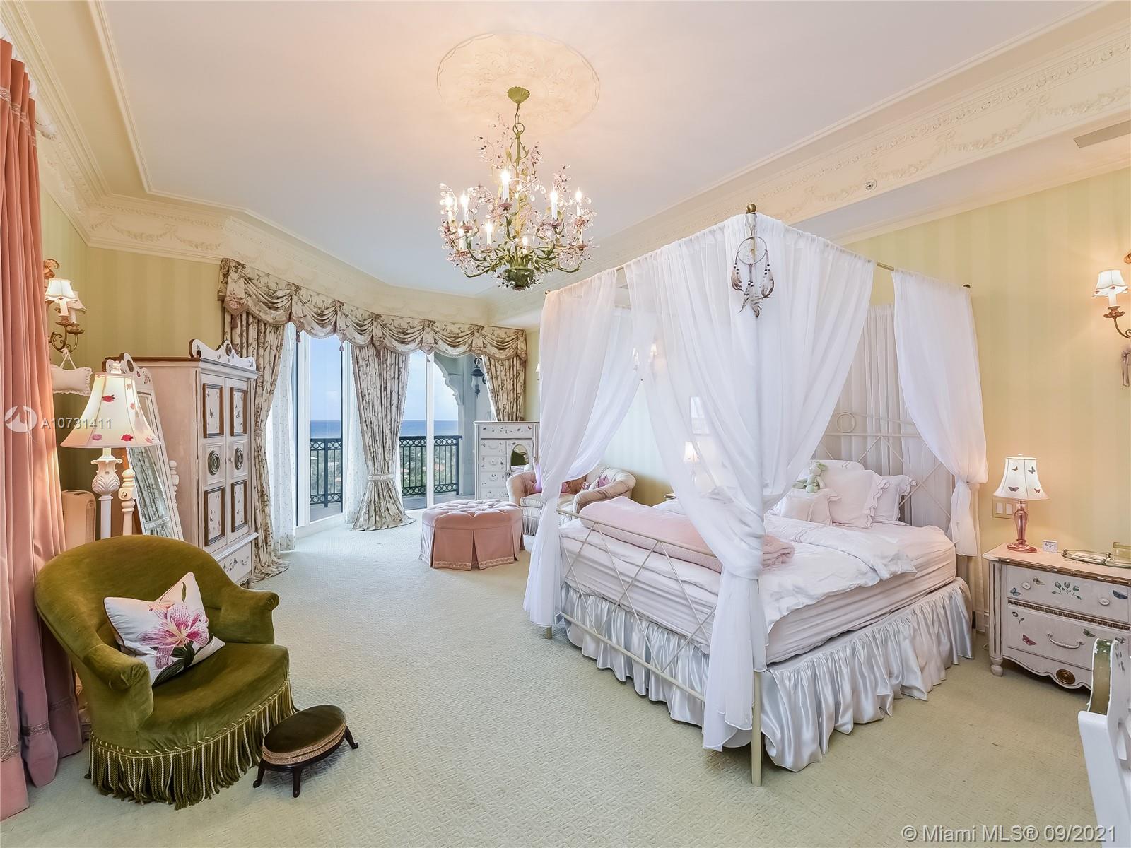 BELLA VISTA MID RISE NORTH - Residential