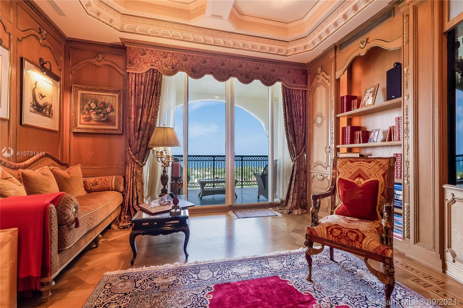 BELLA VISTA MID RISE NORTH - Residential