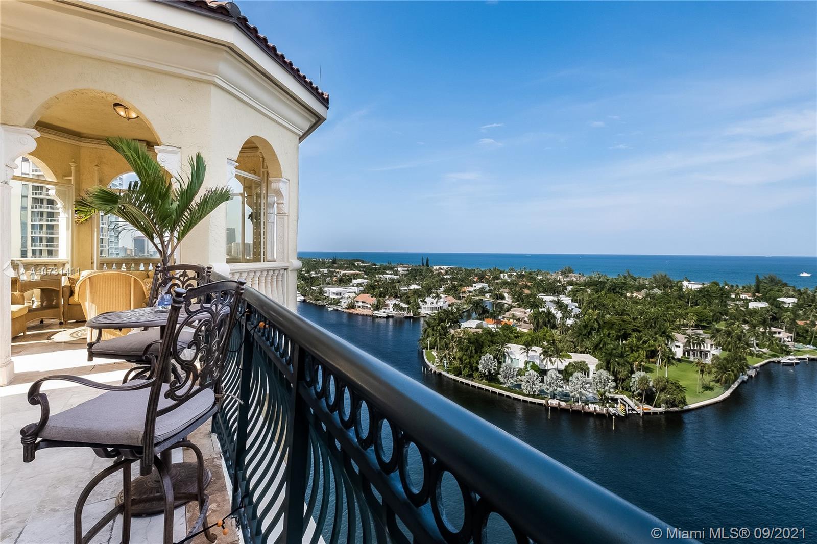 BELLA VISTA MID RISE NORTH - Residential