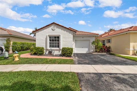 886 SW 180th Ter Pembroke Pines FL 33029