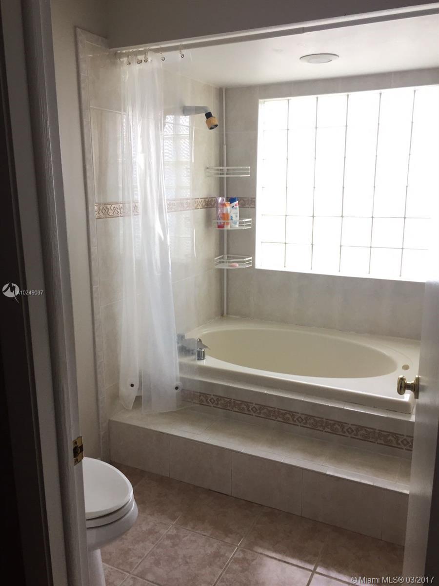 COUNTRY WALK SEC 3 - Residential Lease