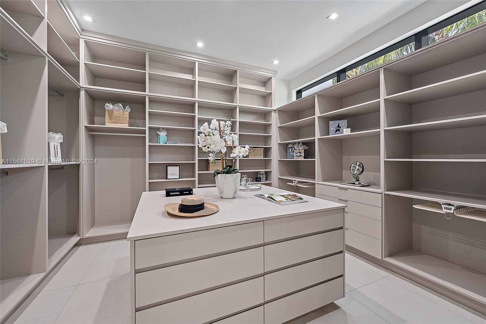 Admirals Cove - Residential