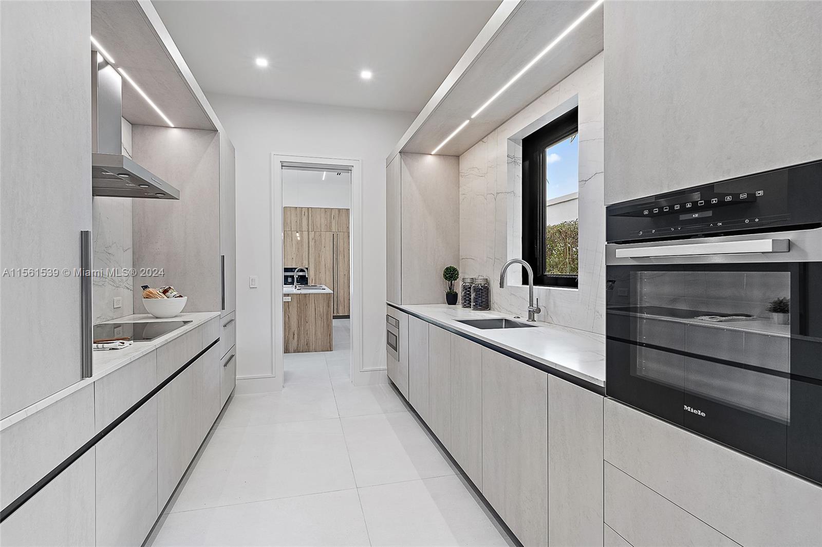 Admirals Cove - Residential