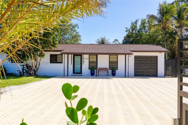 13880 PERSIMMON BLVD, WEST PALM BEACH, FL 33411 - Image 36369dc192ef47e1f663ed55d04b4c48/1978177145