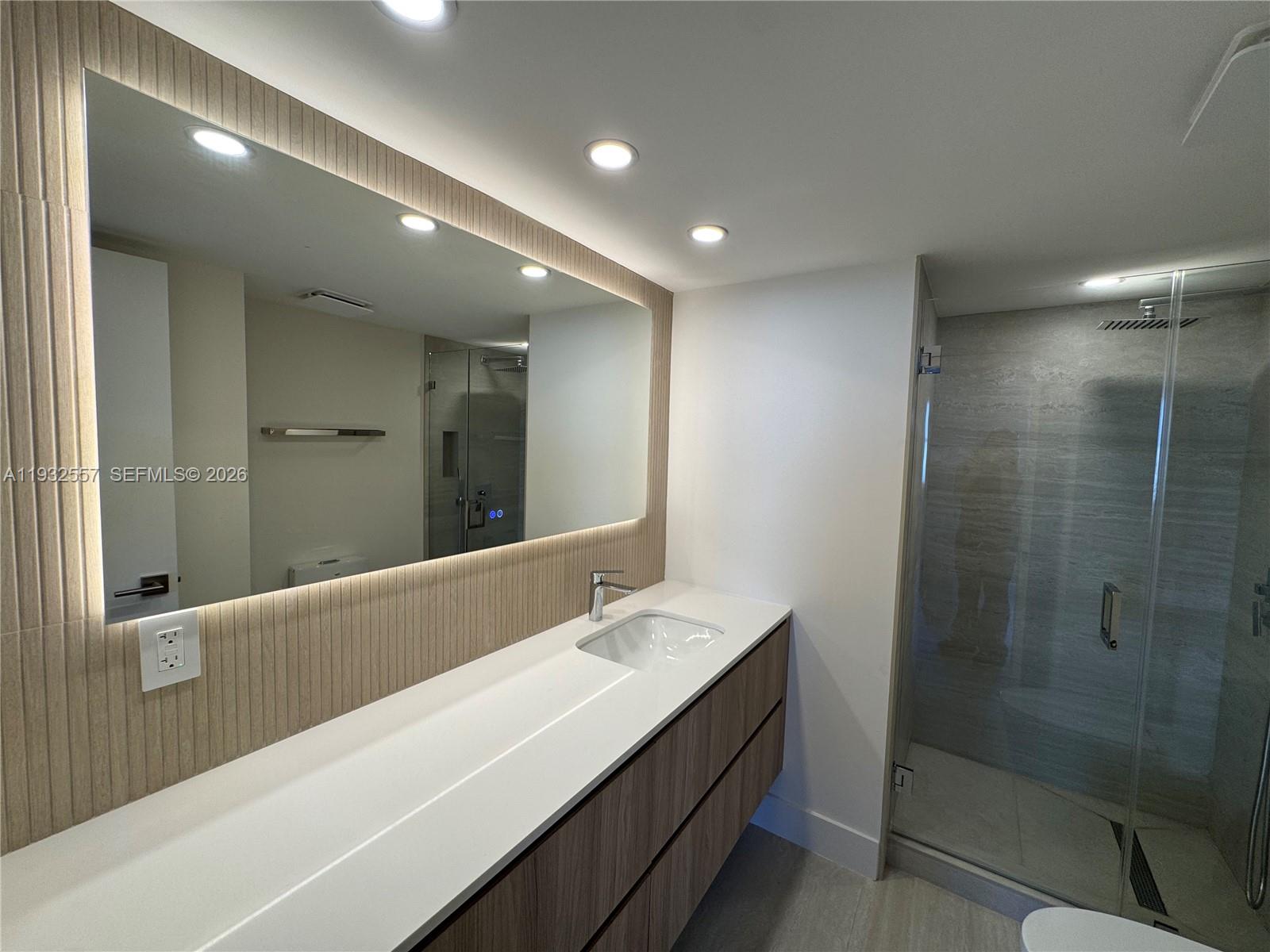 THE CLIPPER AT BISC COVE - Residential