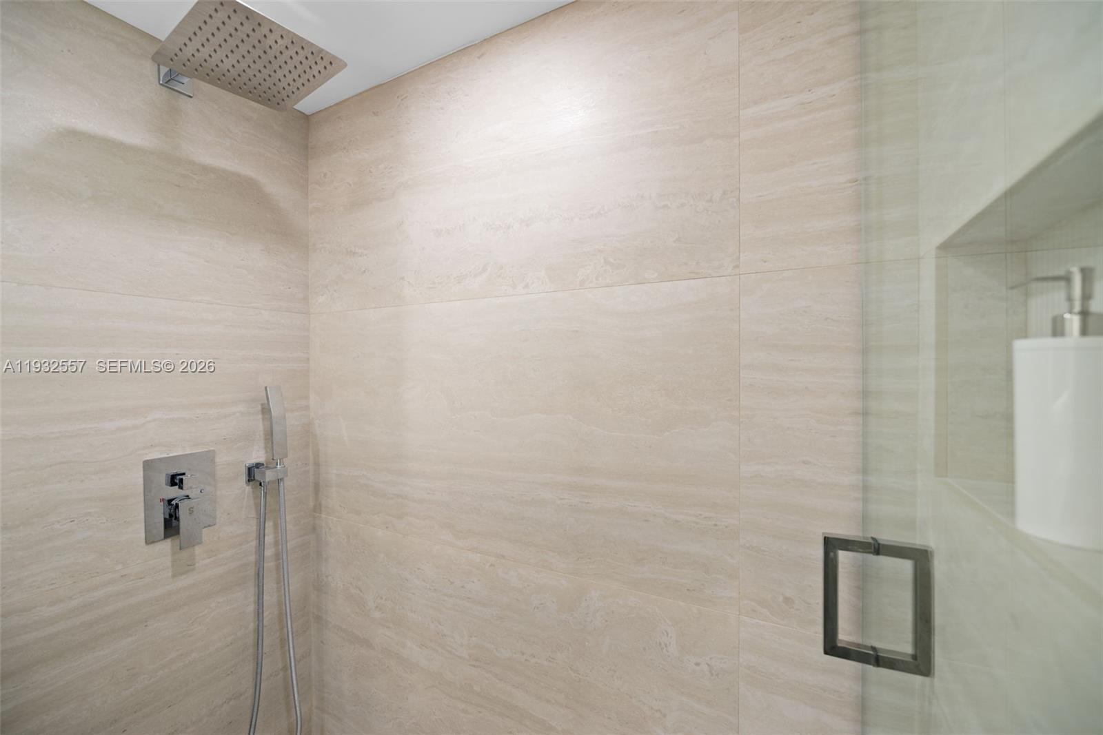 THE CLIPPER AT BISC COVE - Residential