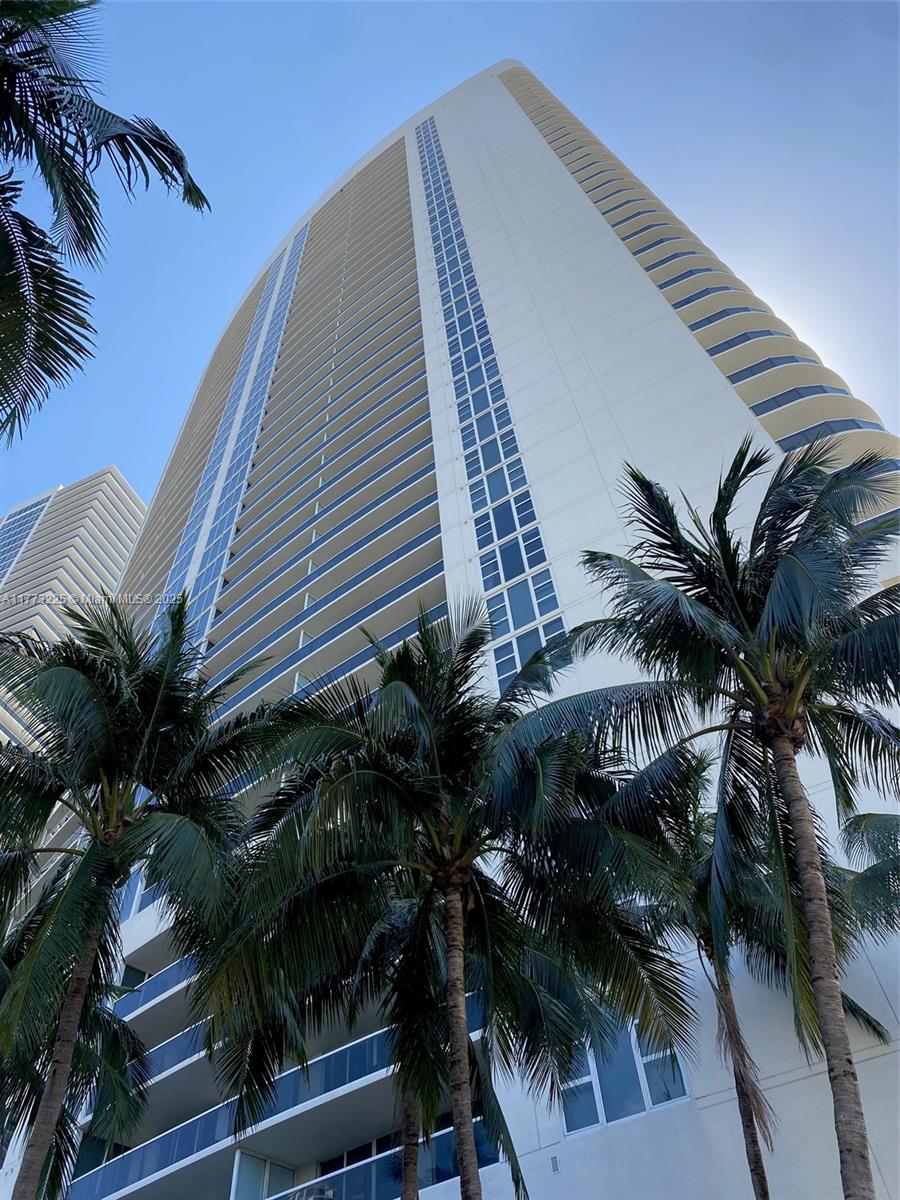 1850 S Ocean Dr 1004