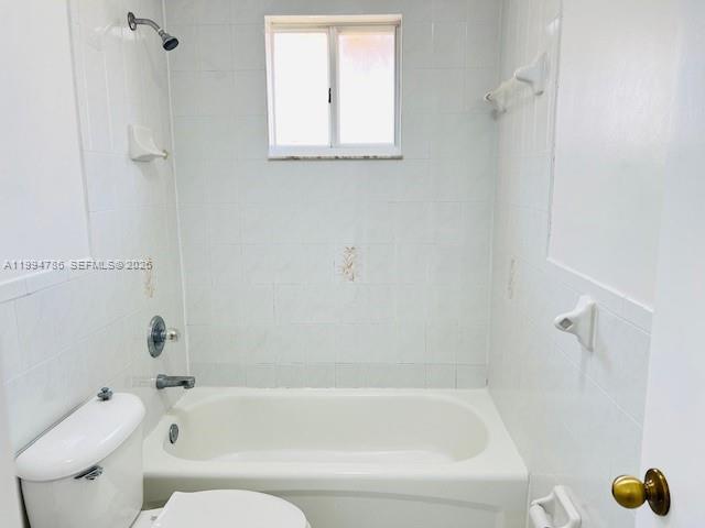 VALENCIA VILLAS CONDO - Residential Lease