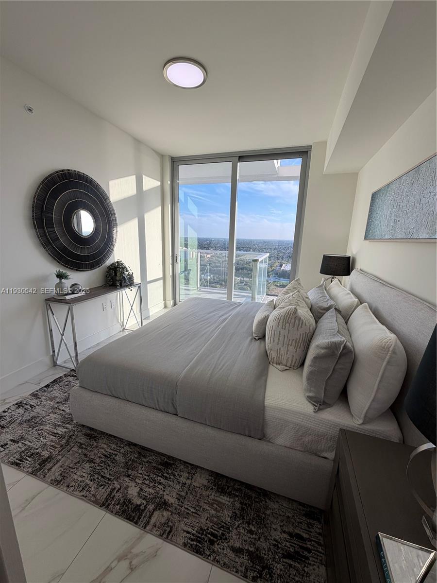 METROPICA NORTH TOWER ONE - Residential