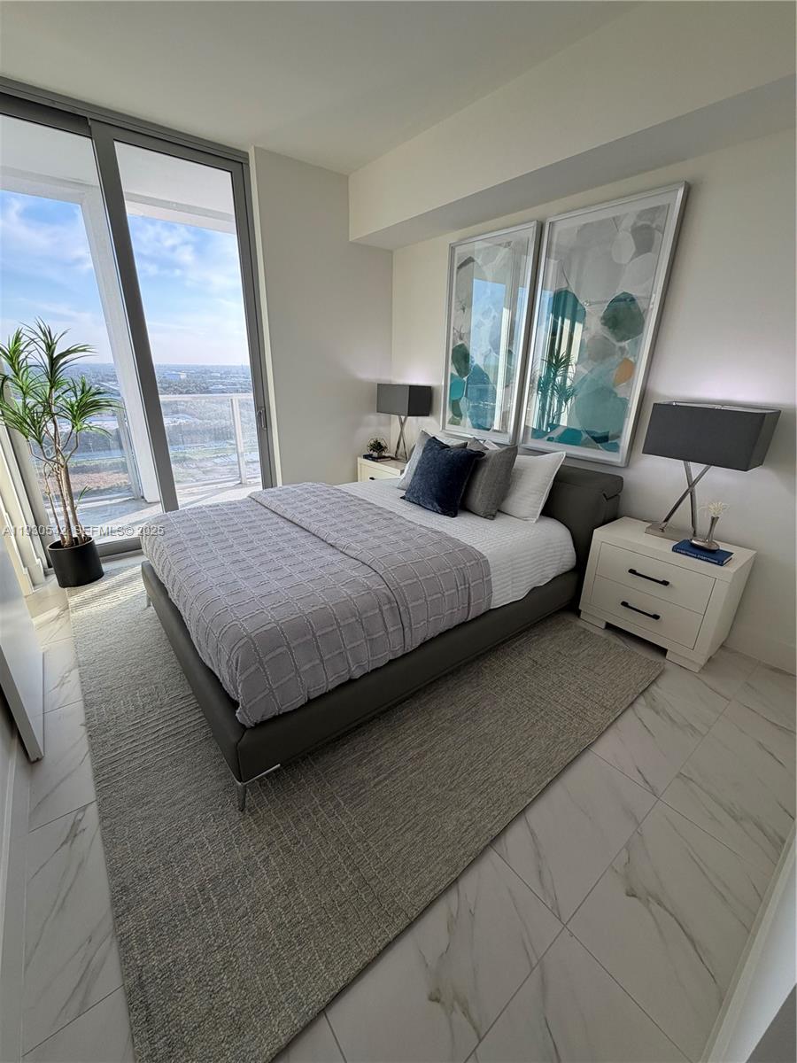 METROPICA NORTH TOWER ONE - Residential