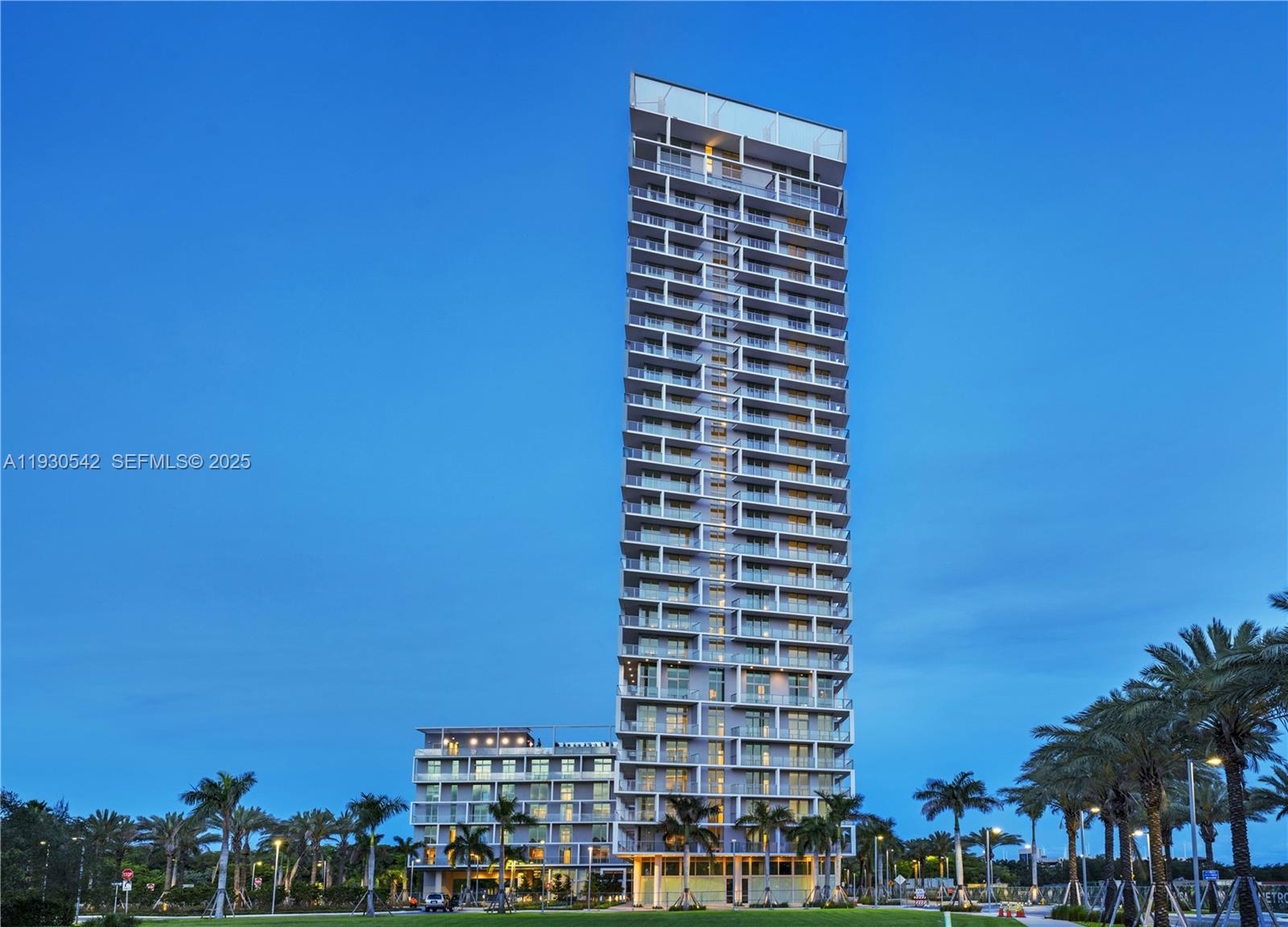 METROPICA NORTH TOWER ONE - Residential