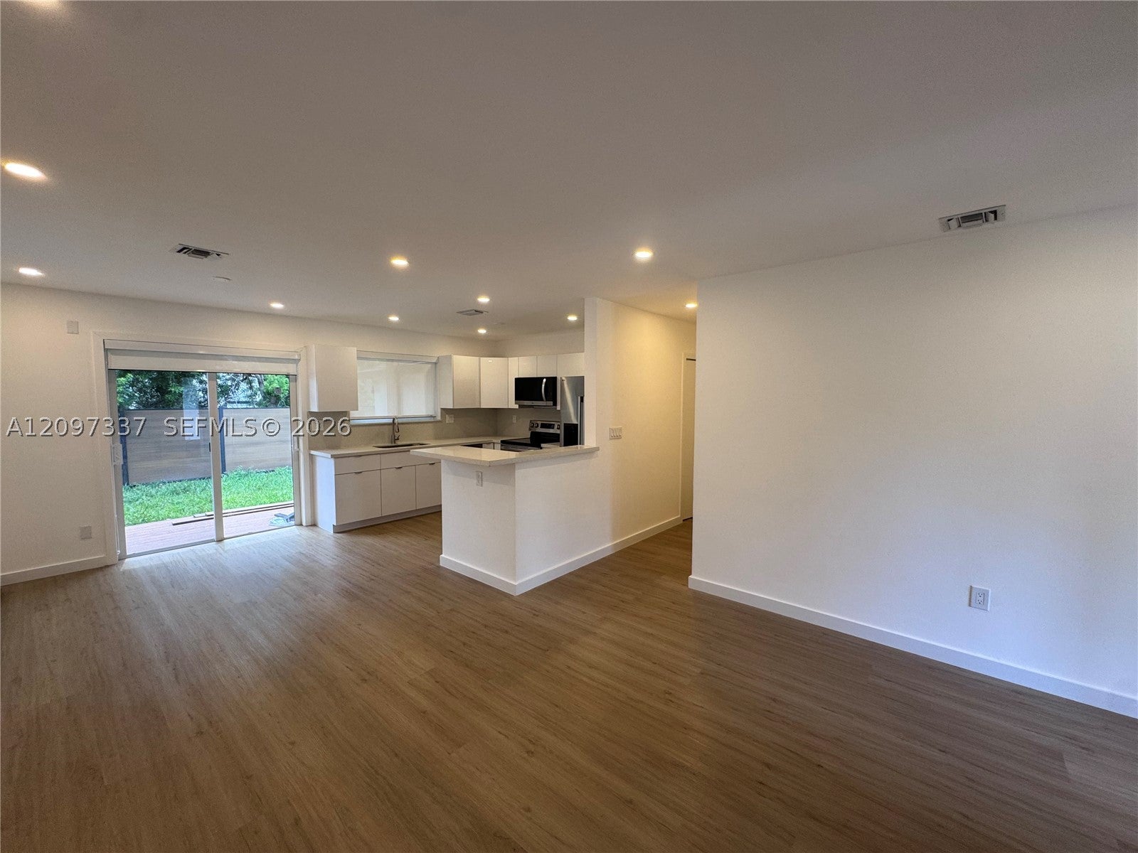 350 SW 17th Rd 350