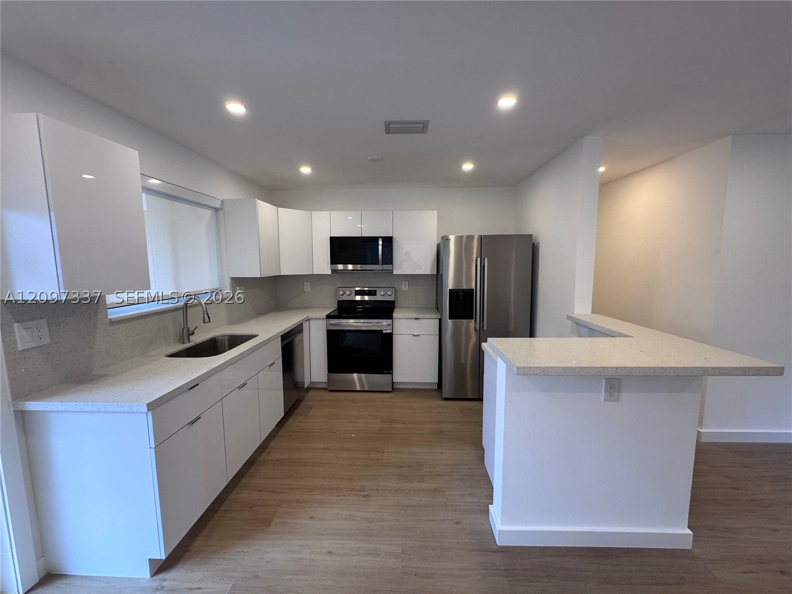 350 SW 17th Rd 350
