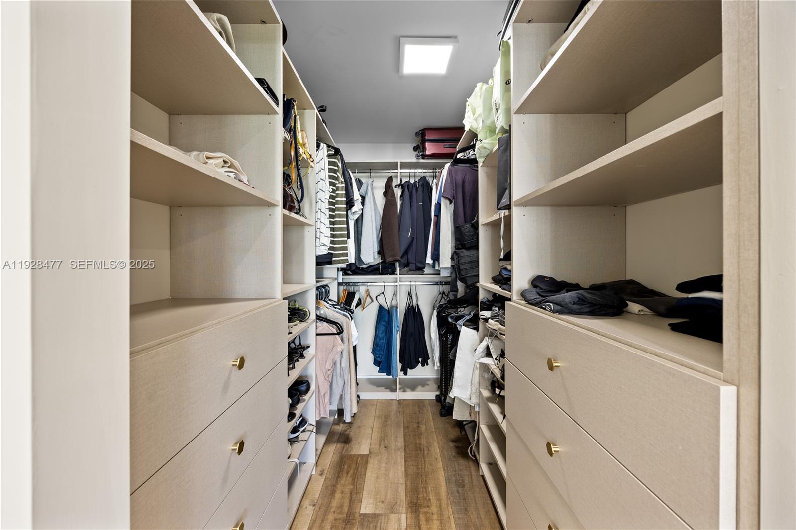 BRICKELL PLACE PHASE II C - Residential