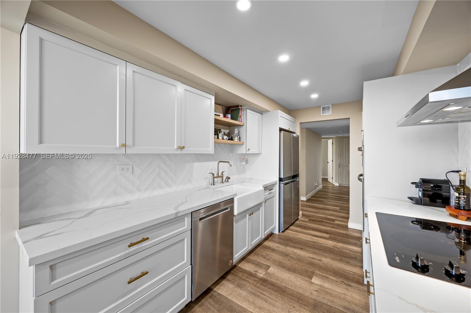 BRICKELL PLACE PHASE II C - Residential