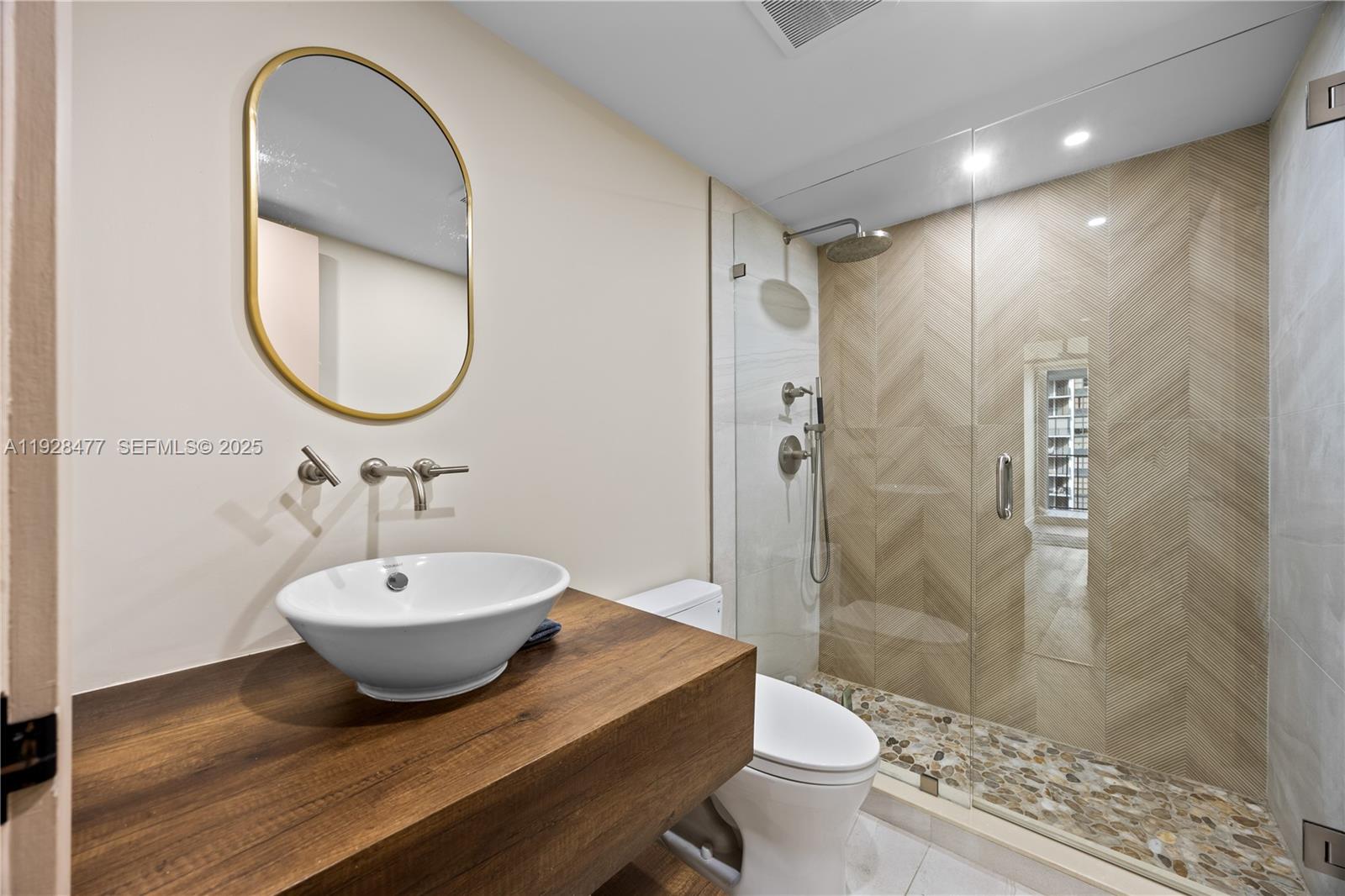 BRICKELL PLACE PHASE II C - Residential