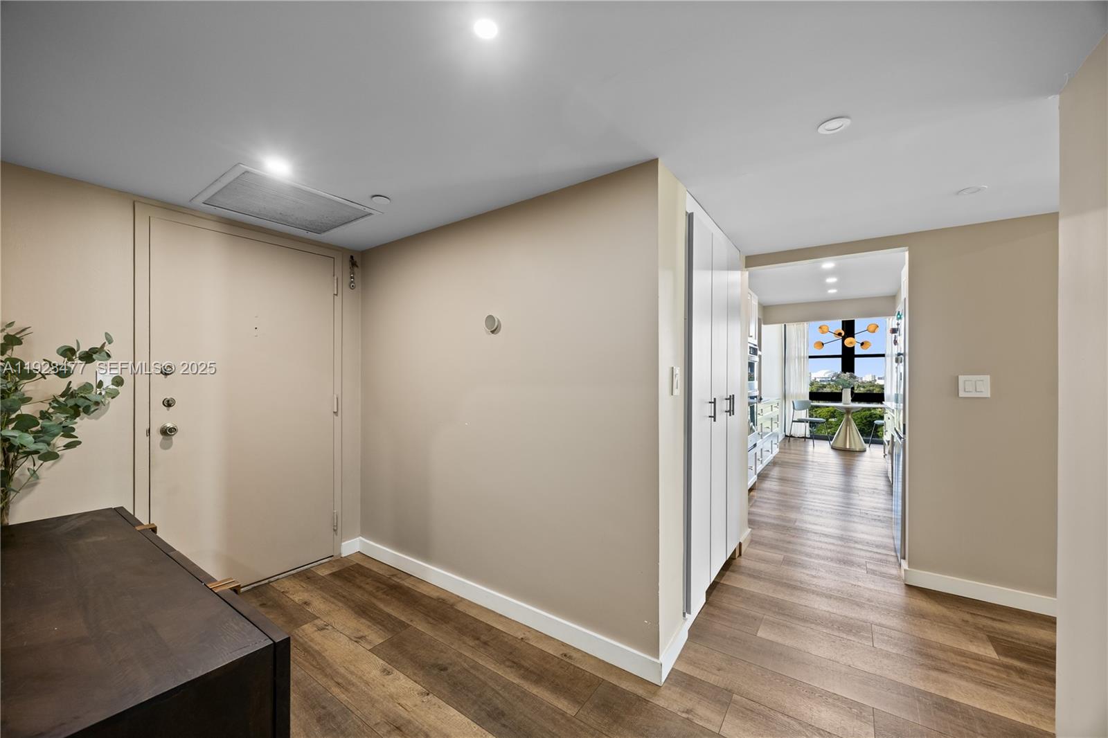 1915 Brickell Ave 1001