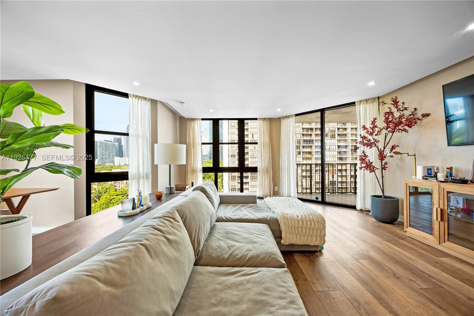 BRICKELL PLACE PHASE II C - Residential