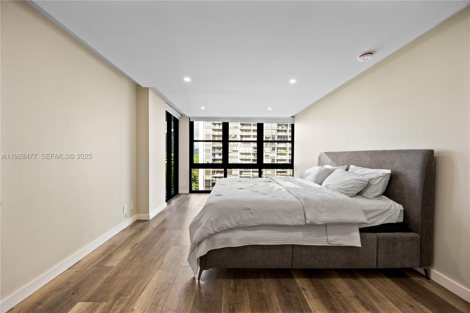 BRICKELL PLACE PHASE II C - Residential