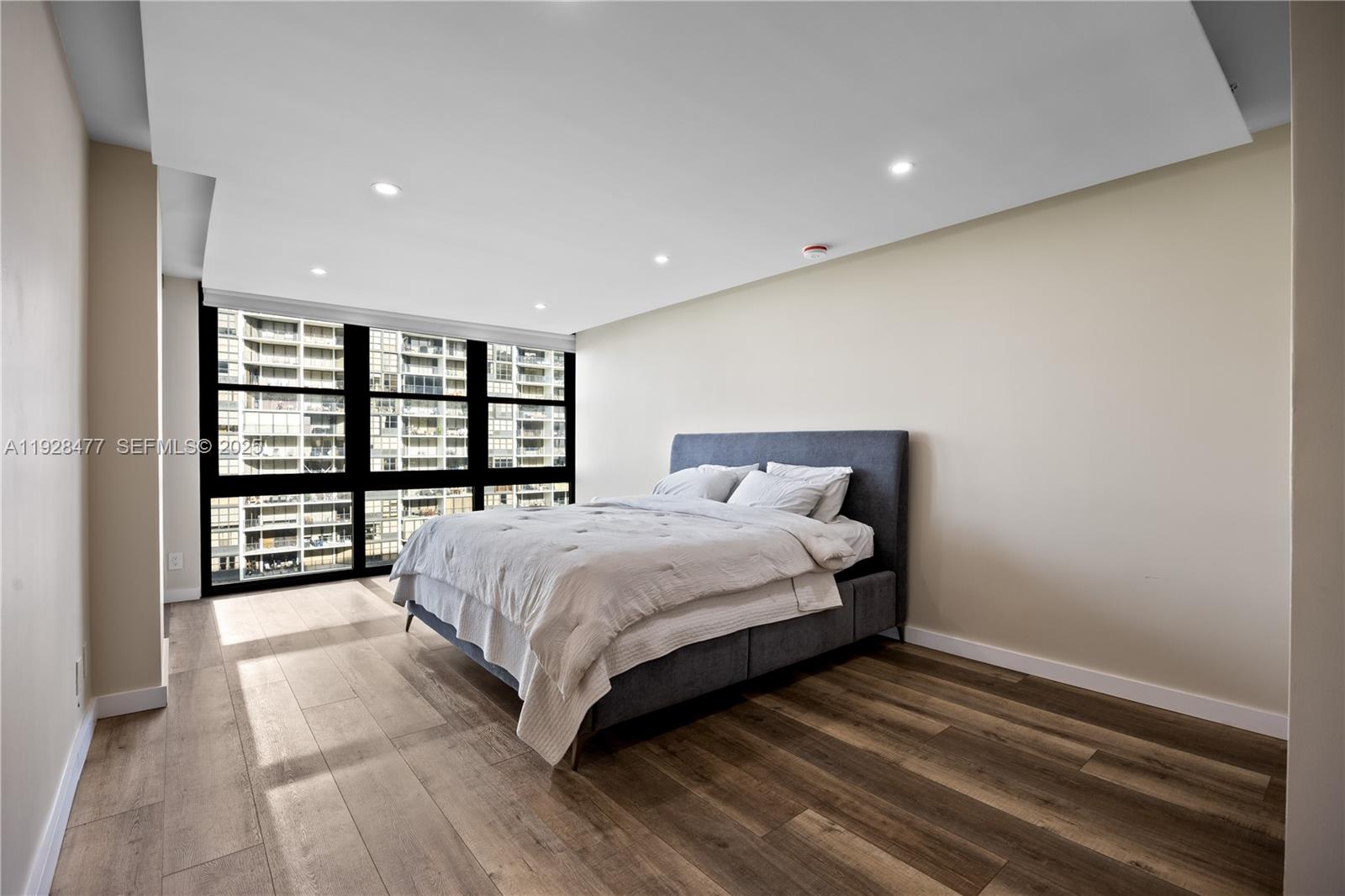 BRICKELL PLACE PHASE II C - Residential