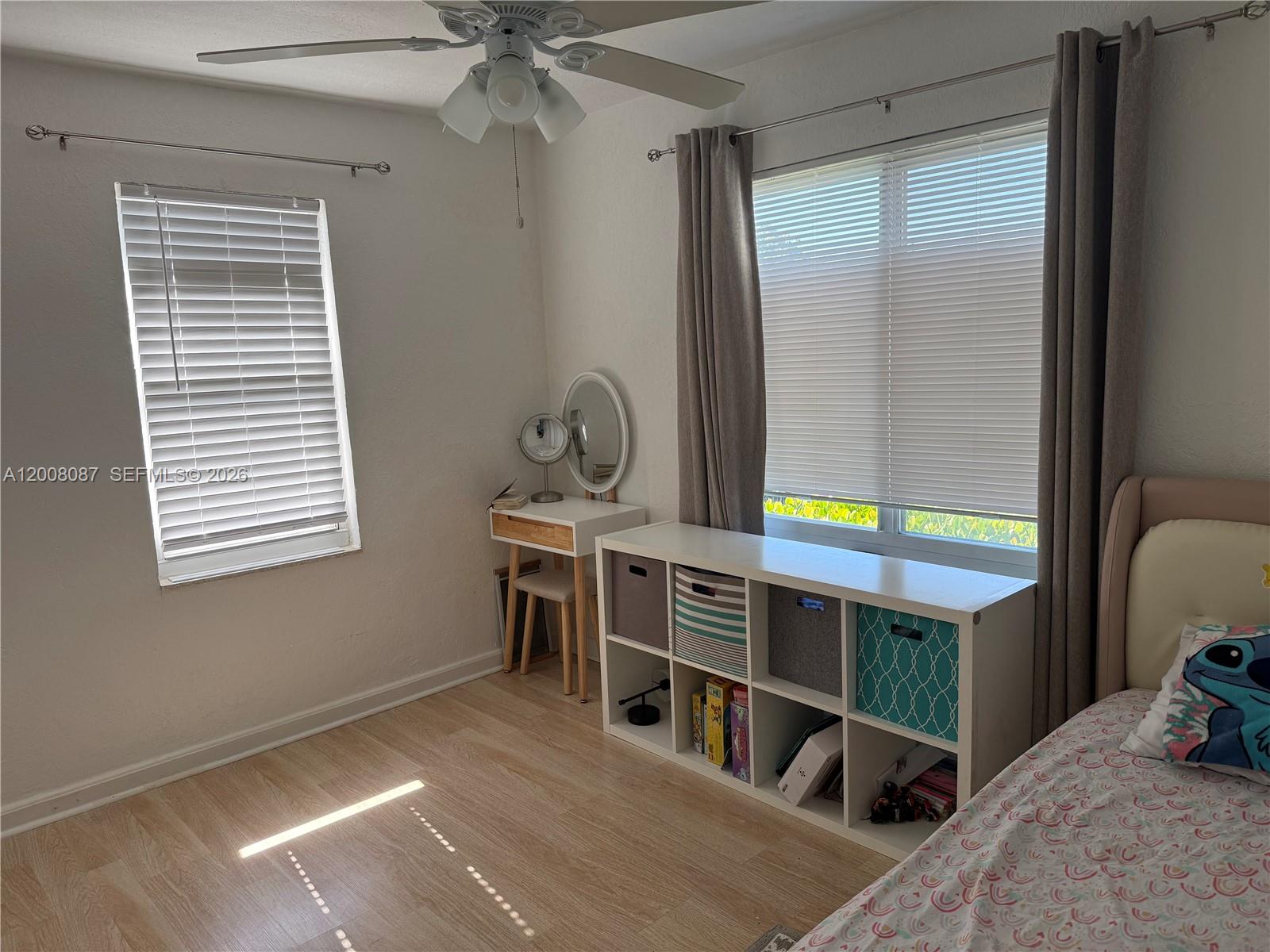 HOLLYWOOD PARK - Residential